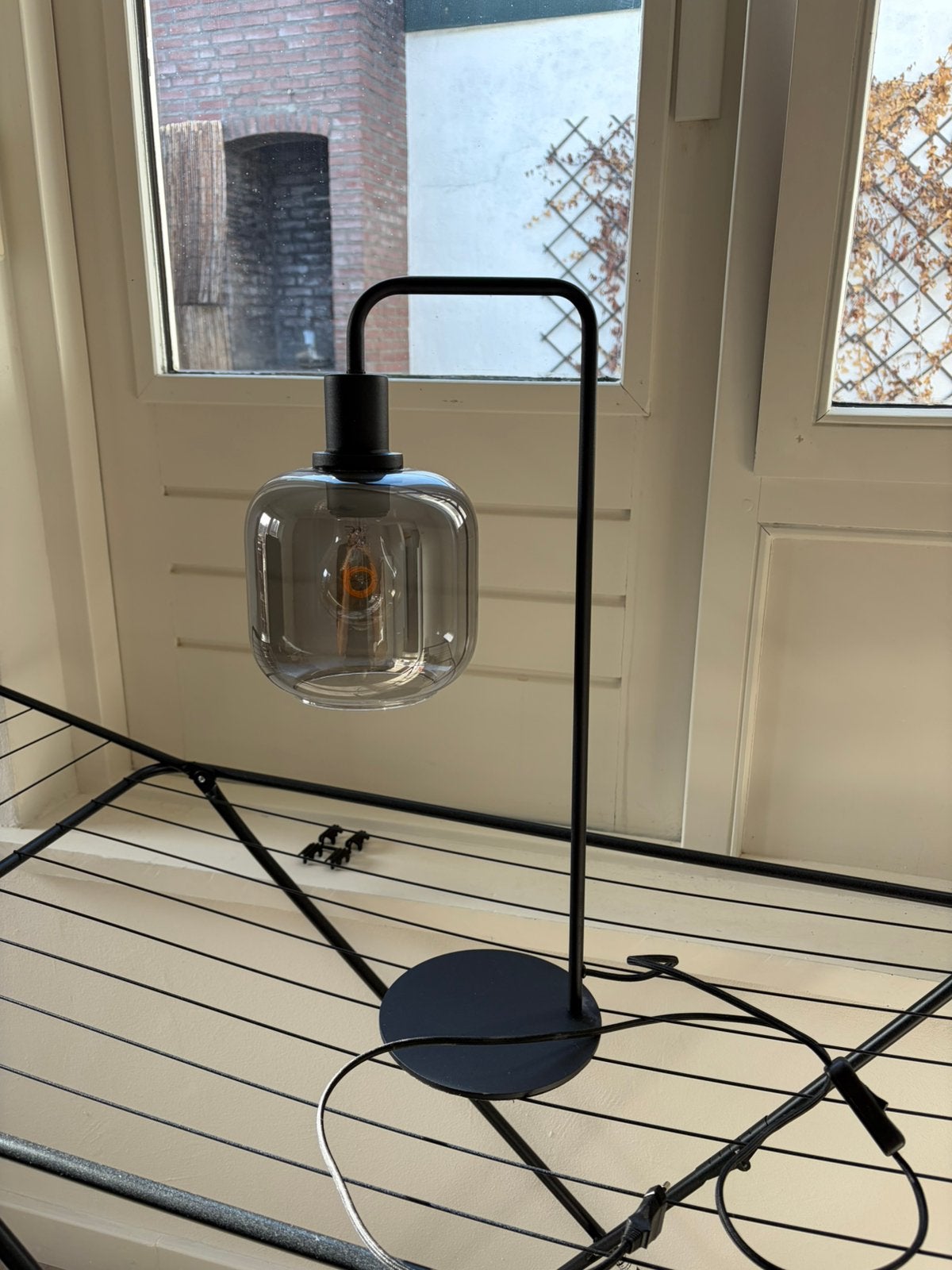 Tafellamp met rookglazen kap., Ophalen, Zo goed als nieuw, Minder dan 100 cm