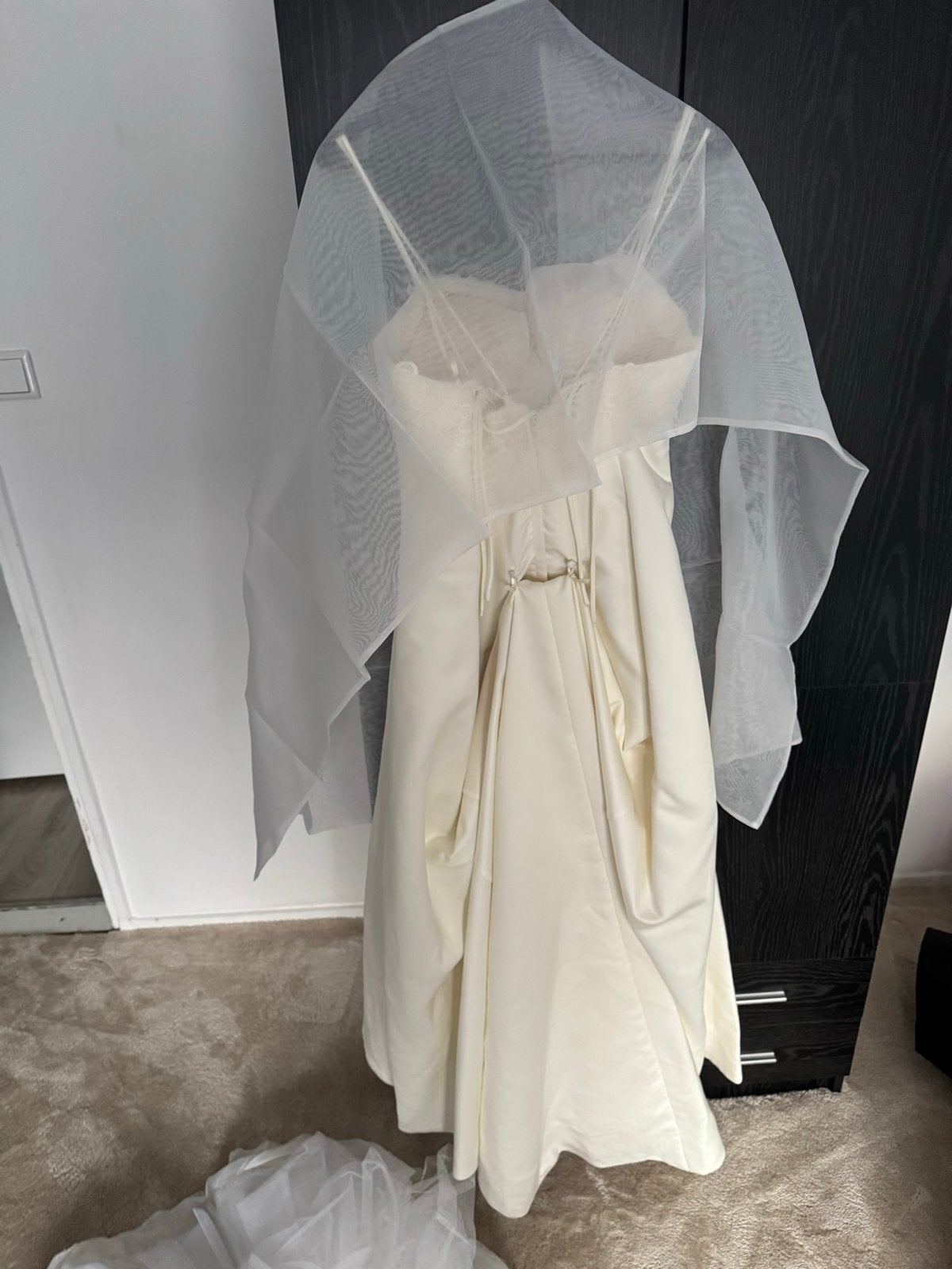 Elegante Trouwjurk met Sluier en Accessoires S/M, Kleding | Dames, Trouwkleding en Trouwaccessoires, Ophalen of Verzenden, Zo goed als nieuw