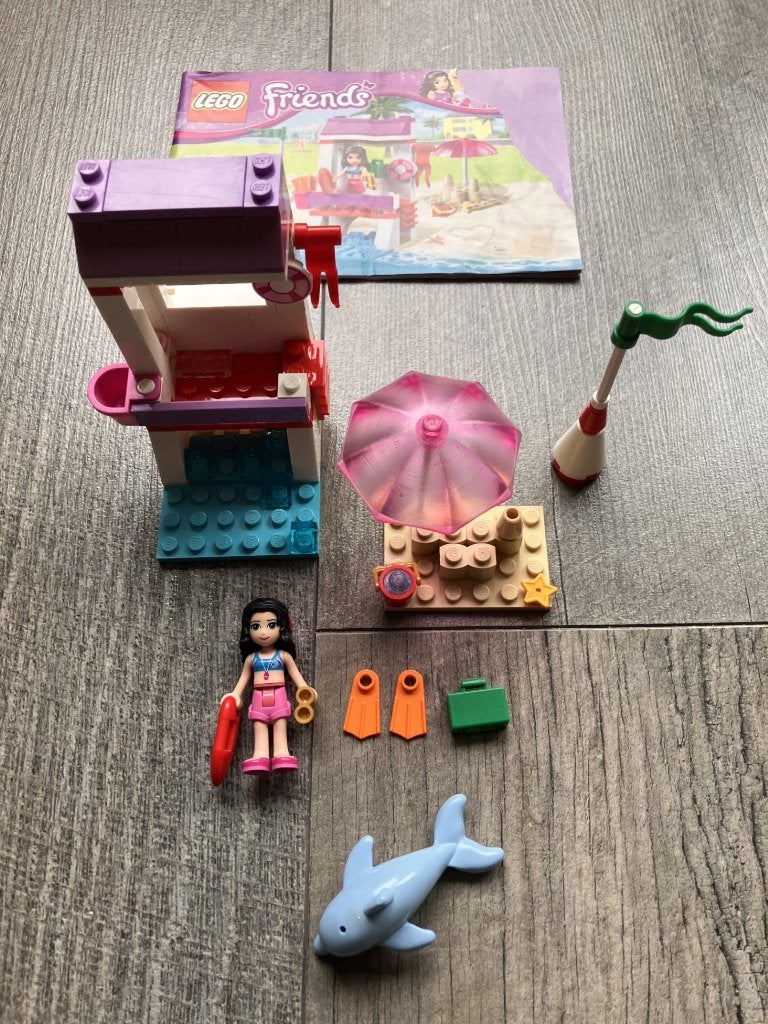 LEGO Friends Emma's Reddingspost - 41028, Lego, Friends, Ophalen of Verzenden, Zo goed als nieuw