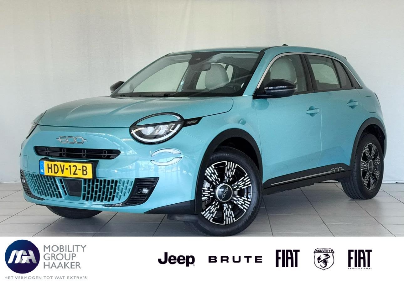 Fiat 600e RED 54 kWh | Apple-Android | Climate control | Cru