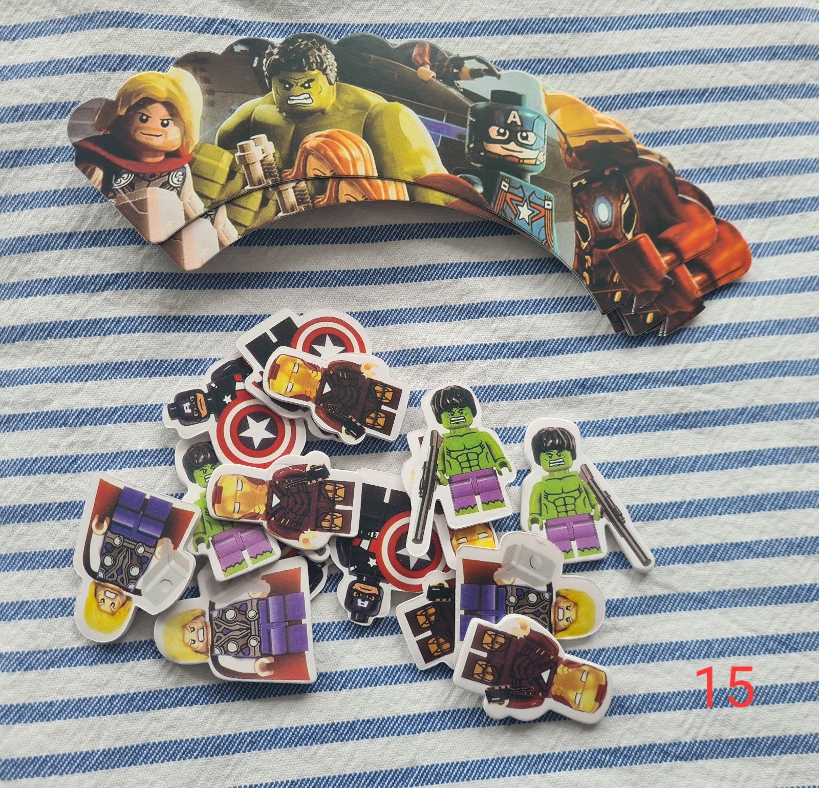 15x Lego Avengers cupcake versiering, Ophalen of Verzenden, Nieuw, Overige typen, Verjaardag