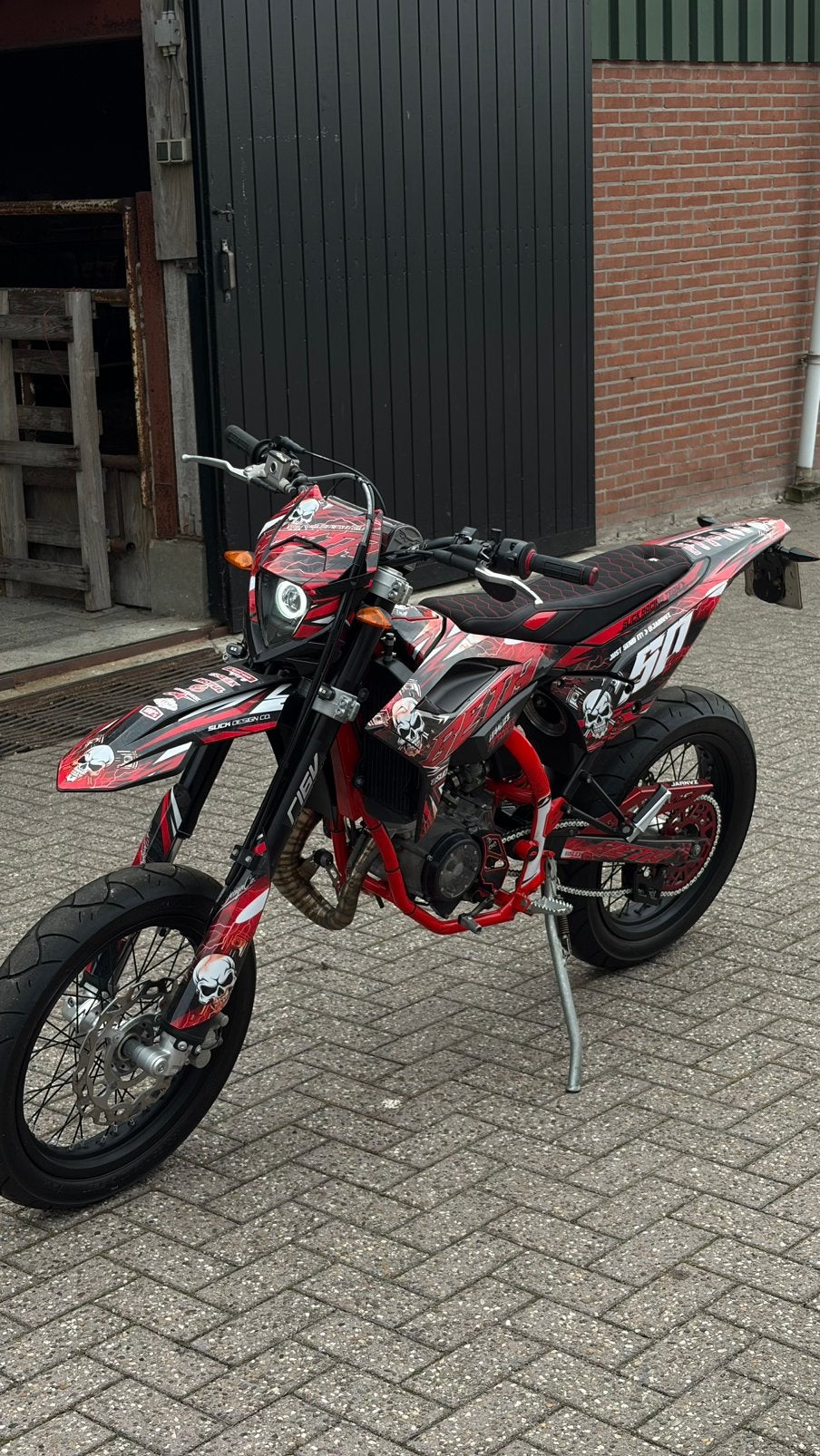 Beta RR50 2024 — Volledig custom, als nieuw, 6.040 km, Fietsen en Brommers, Brommers | Overige merken, Ophalen, 6 versnellingen