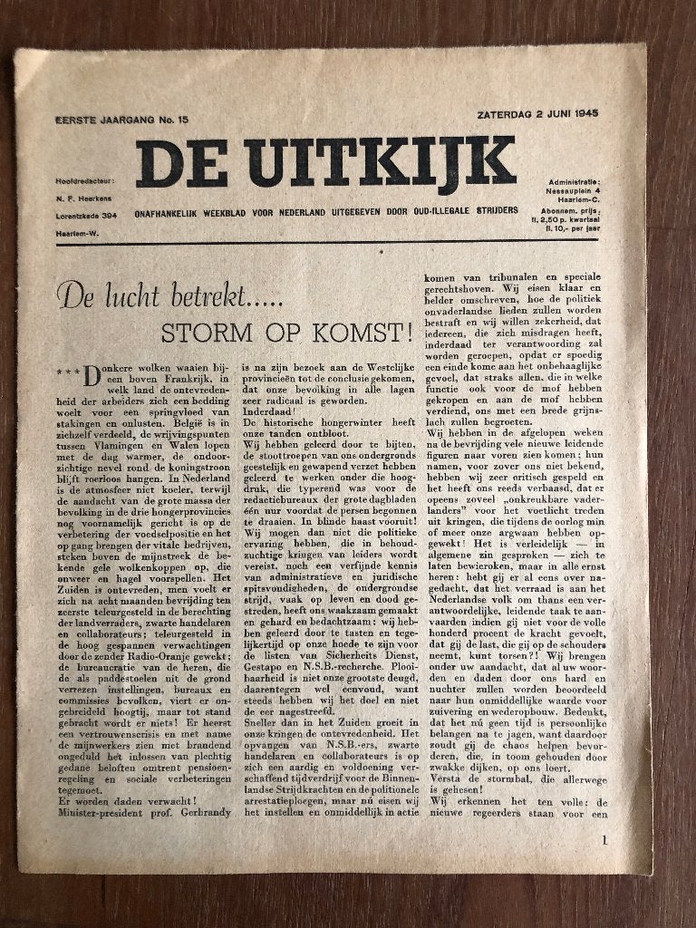 2 Juni 1945 De Uitkijk. Krant van oud-illegale strijders., Verzamelen, Ophalen of Verzenden, Overige soorten, Nederland, Boek of Tijdschrift