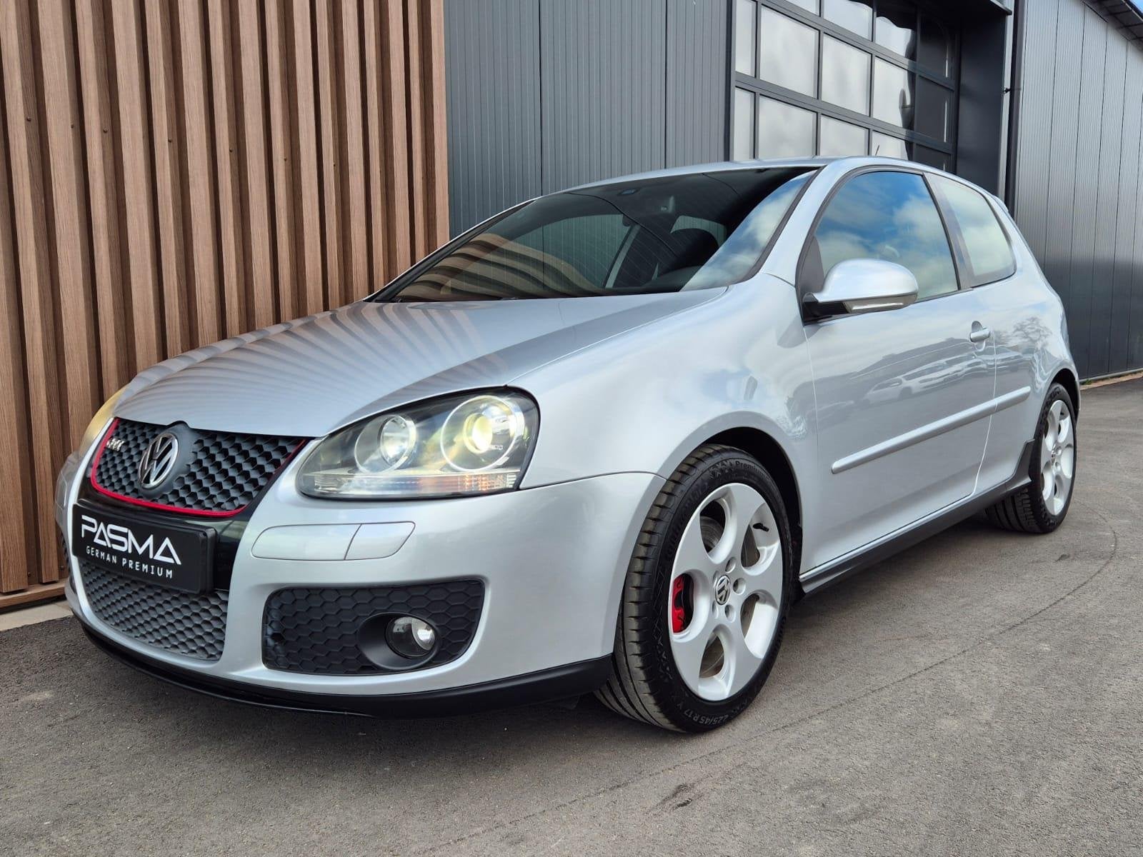 Volkswagen Golf 2.0 TFSI GTI 3drs | 1e eig. | Orig NL | Xeno, Auto's, Volkswagen, Stof, Gebruikt, Zwart, 4 cilinders