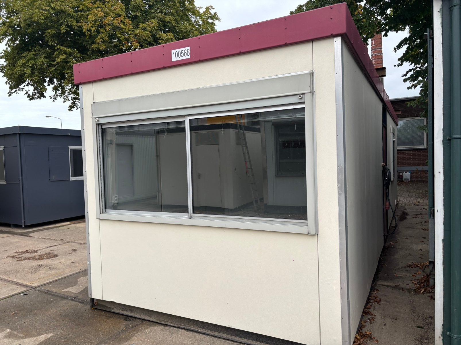 Kantoorunit 10x3 meter met keuken en toilet, Zakelijke goederen, Ophalen