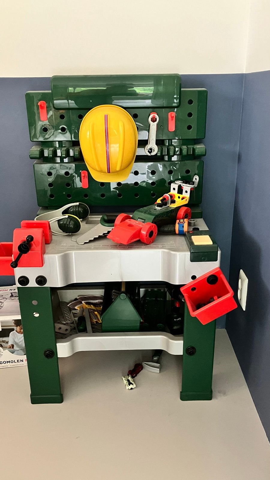 Bosch speelgoed werkbank met accessoires, Kinderen en Baby's, Speelgoed | Overig, Ophalen of Verzenden, Gebruikt, Jongen of Meisje