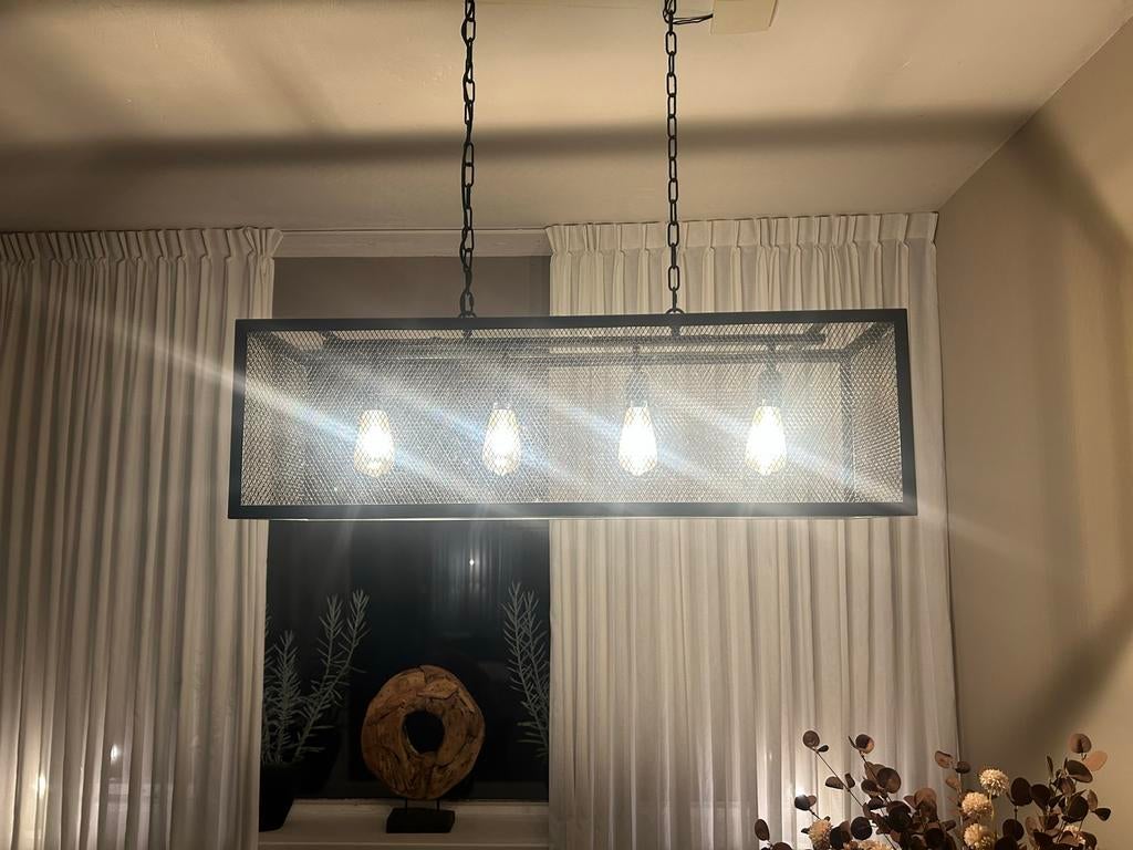 Zwarte hanglamp met rooster, Huis en Inrichting, Lampen | Hanglampen, Ophalen, Gebruikt, Metaal, 75 cm of meer