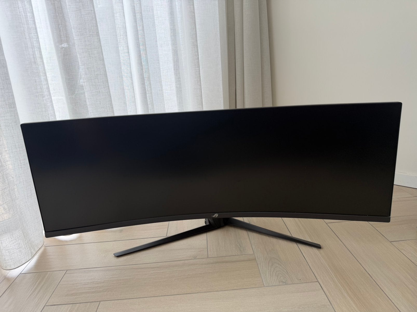 ASUS ROG Strix XG43VQ – 43 inch Curved 120Hz Gaming Monitor, Computers en Software, 101 t/m 150 Hz, Curved, VA, DisplayPort