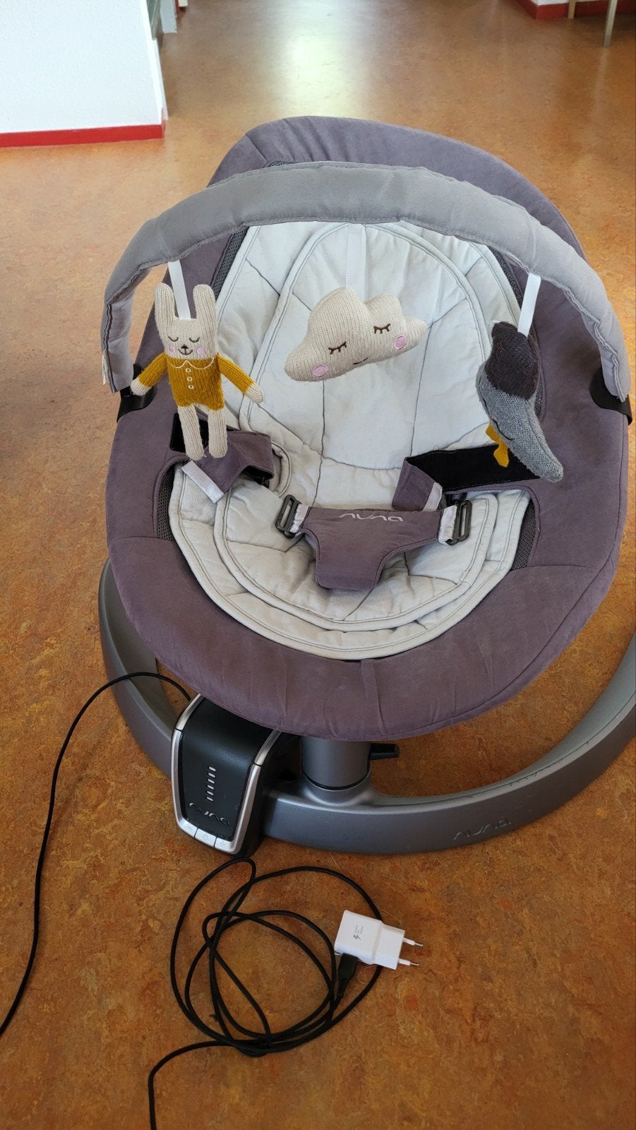 nuna leaf wipstoel met speelboog en motor, Ophalen