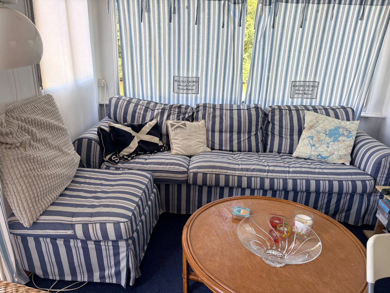 IKEA Ektorp 3-zitsbank en hocker met gestreepte hoes, Ophalen, Gebruikt, Driepersoons, 75 tot 100 cm
