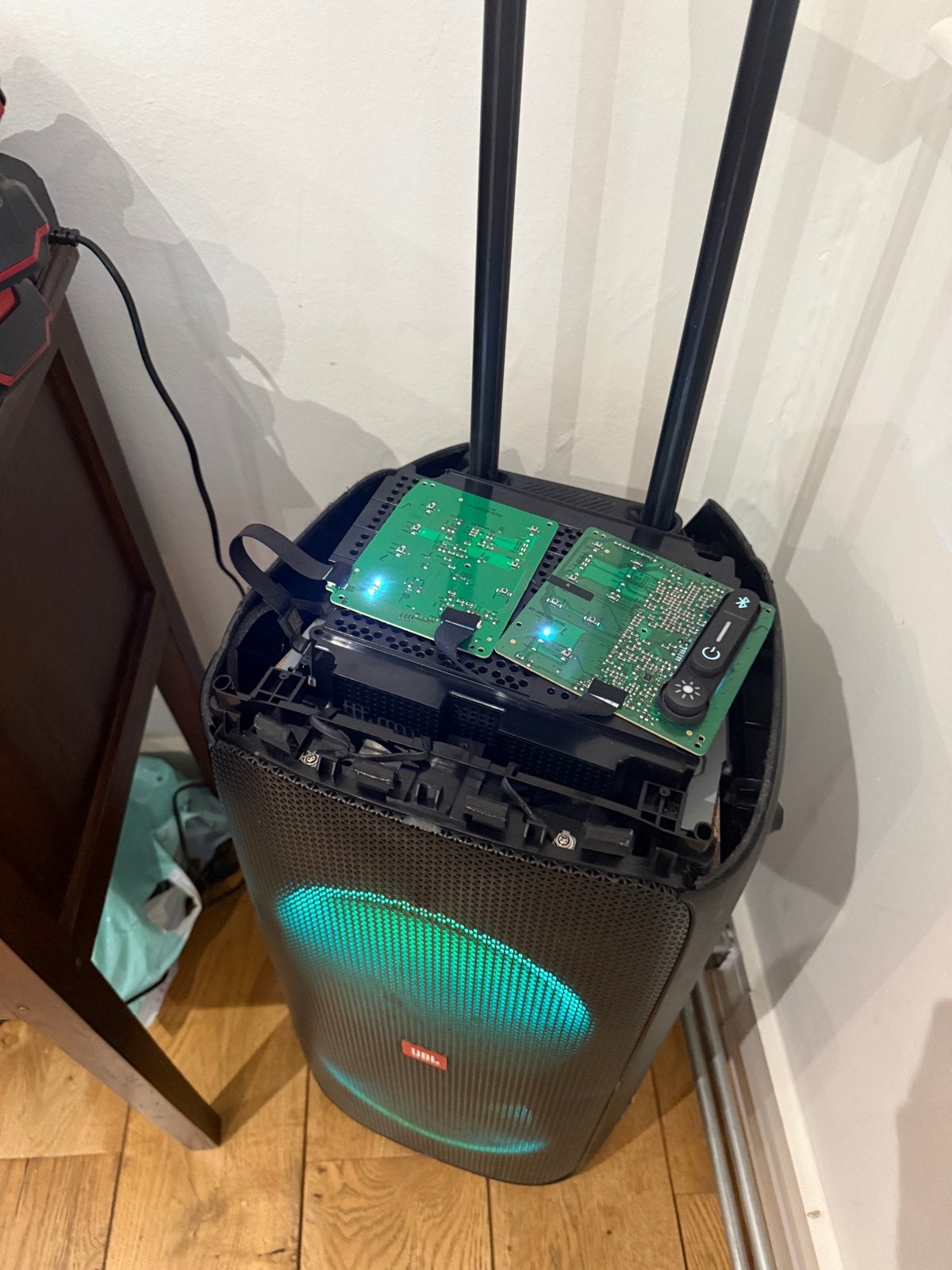 JBL Partybox 310 - Werkt soms, bovenkant open, Audio, Tv en Foto, Luidsprekers, Gebruikt, JBL, Party speaker, Bluetooth