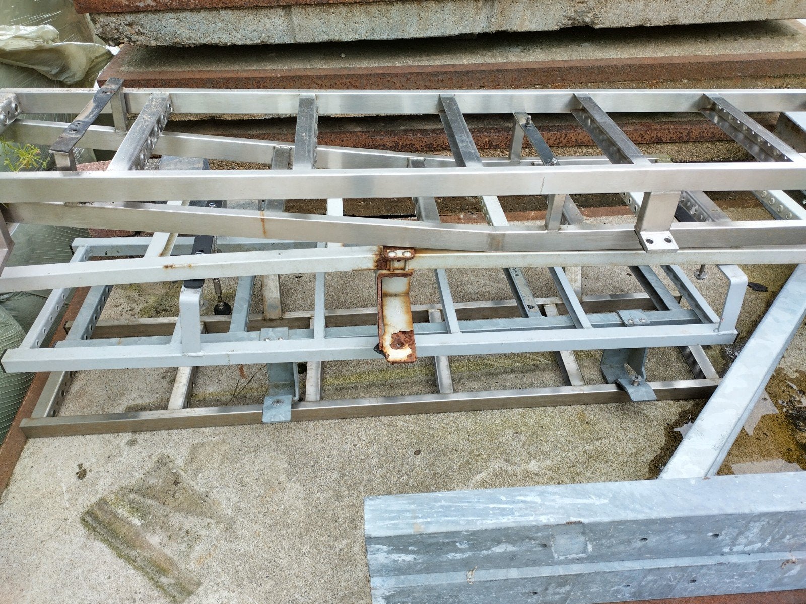 Trap aan achterdeur Opel vivaro Renault trafic Fiat talento, Ophalen, Gebruikt