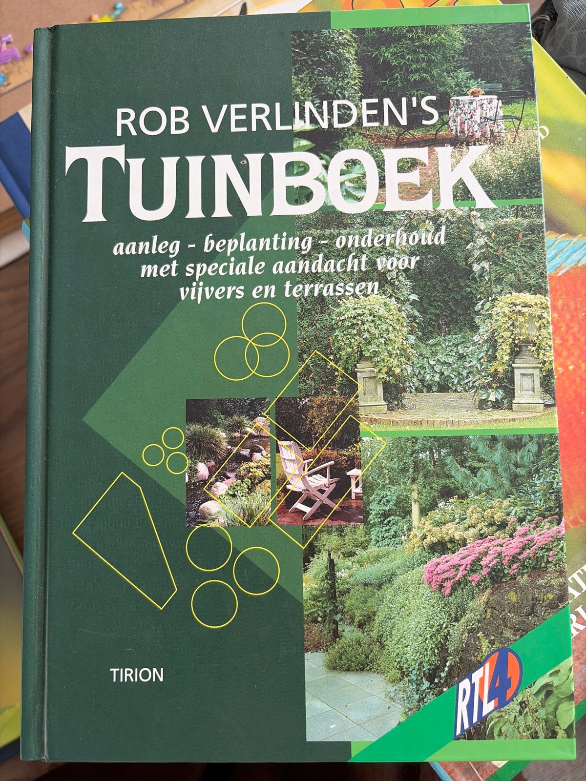 Rob Verlinden's Tuinboek: Aanleg, beplanting, onderhoud, Ophalen of Verzenden, Gelezen, Tuinieren en Tuinplanten