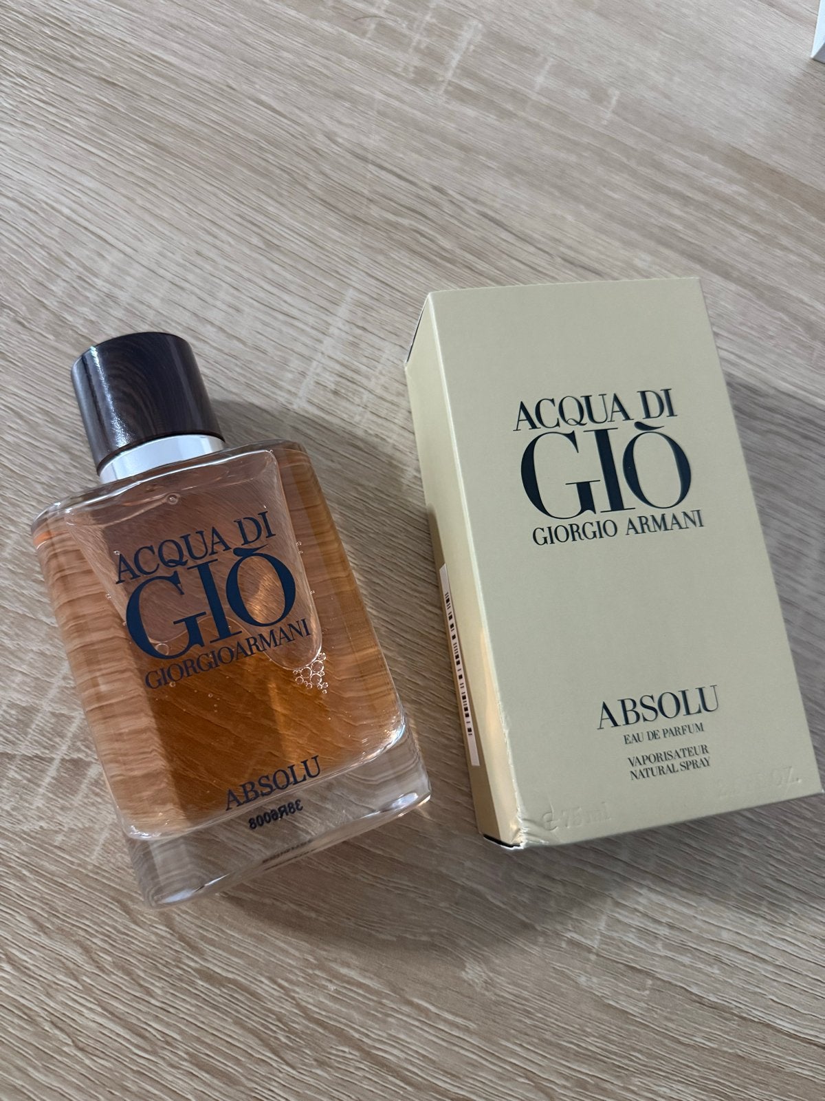 Giorgio Armani Acqua di Gio Absolu Eau de Parfum, Sieraden, Tassen en Uiterlijk, Uiterlijk | Parfum, Ophalen of Verzenden, Zo goed als nieuw