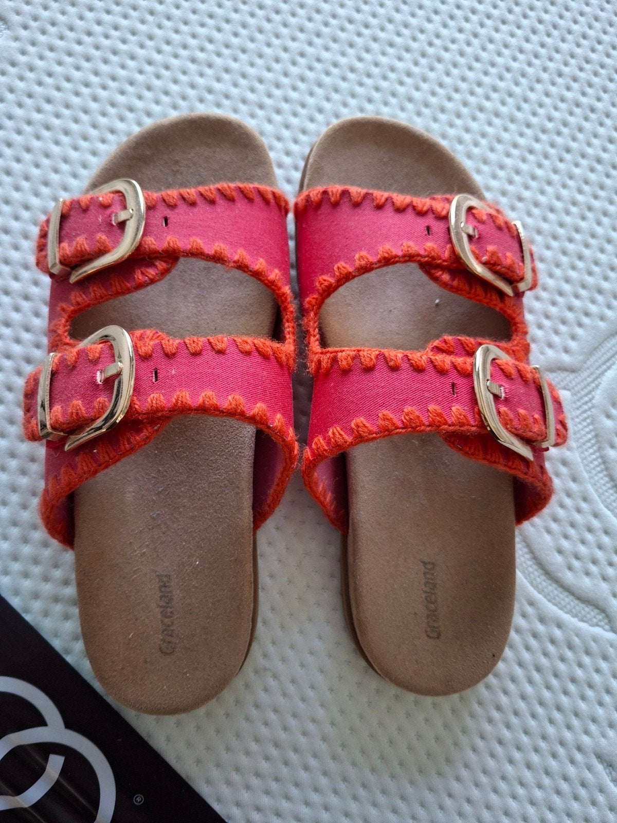 Slippers met voetbed - Maat 42, Slippers, Ophalen of Verzenden, Zo goed als nieuw, Graceland