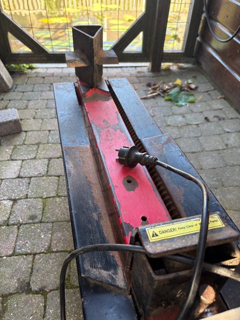 Sterke houtklover - gebruikt, Ophalen, Gebruikt, Elektrisch, Liggend