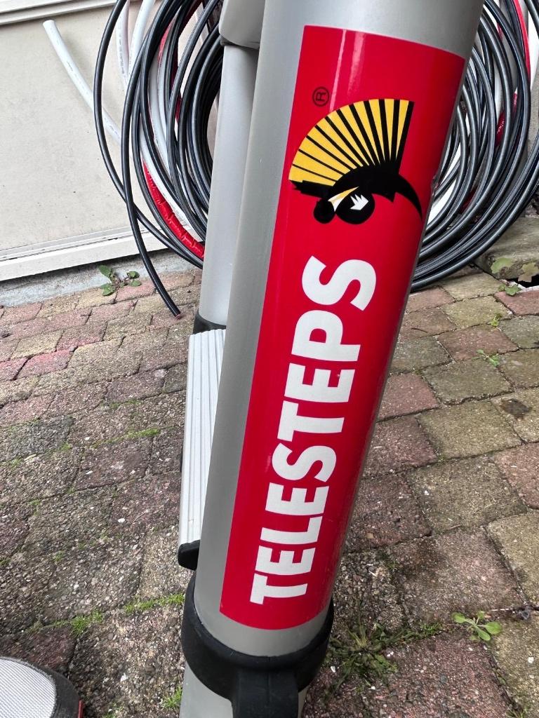 Telescoopladder/ loft line mini, Ophalen, Zo goed als nieuw, Ladder, Opvouwbaar of Inschuifbaar