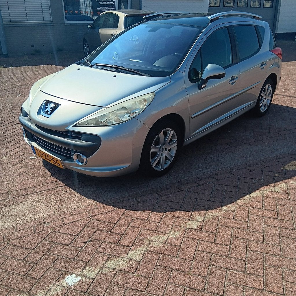 Peugeot 207 SW 1.6 VTi XS Première, Voorwielaandrijving, Gebruikt, 4 cilinders, Handgeschakeld
