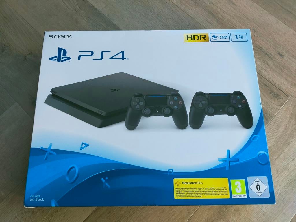 Playstation 4 slim model 1tb + 2 controllers, Spelcomputers en Games, Spelcomputers | Sony PlayStation 4, Zo goed als nieuw, Ophalen of Verzenden