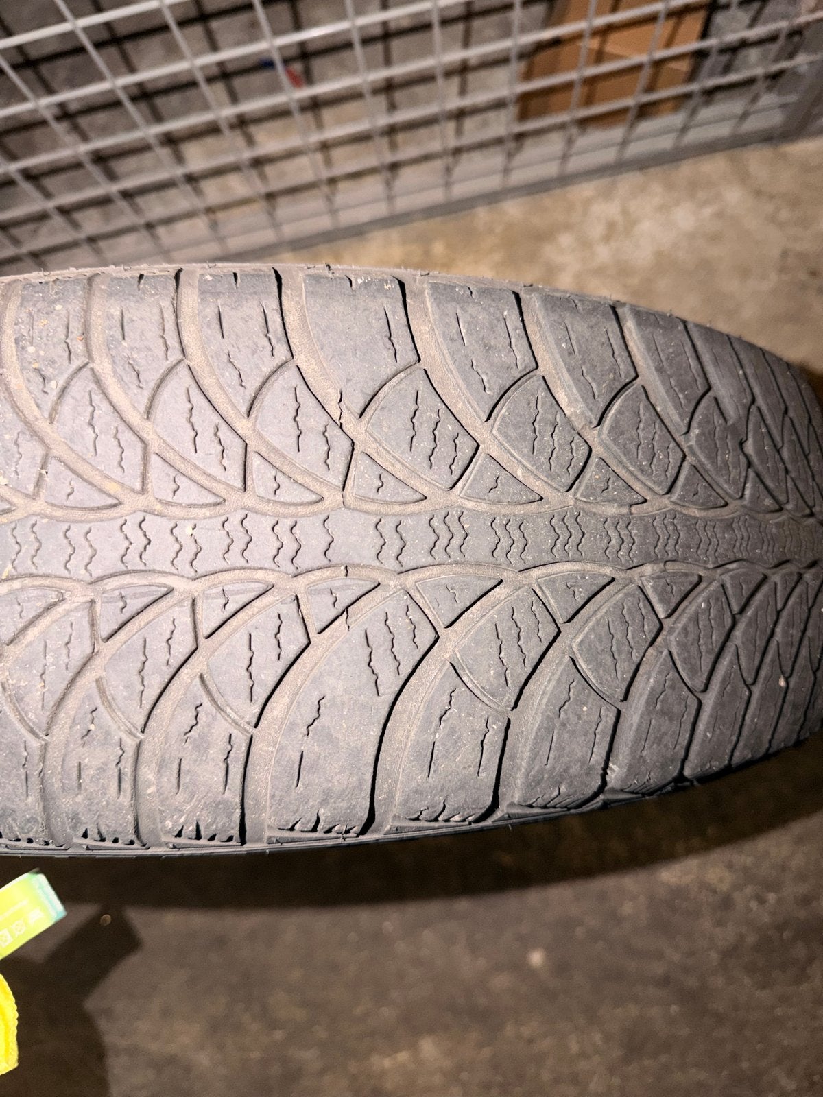 Gebruikte banden op velg voor Volkswagen Polo 9N 2004, Auto-onderdelen, Ophalen, Gebruikt