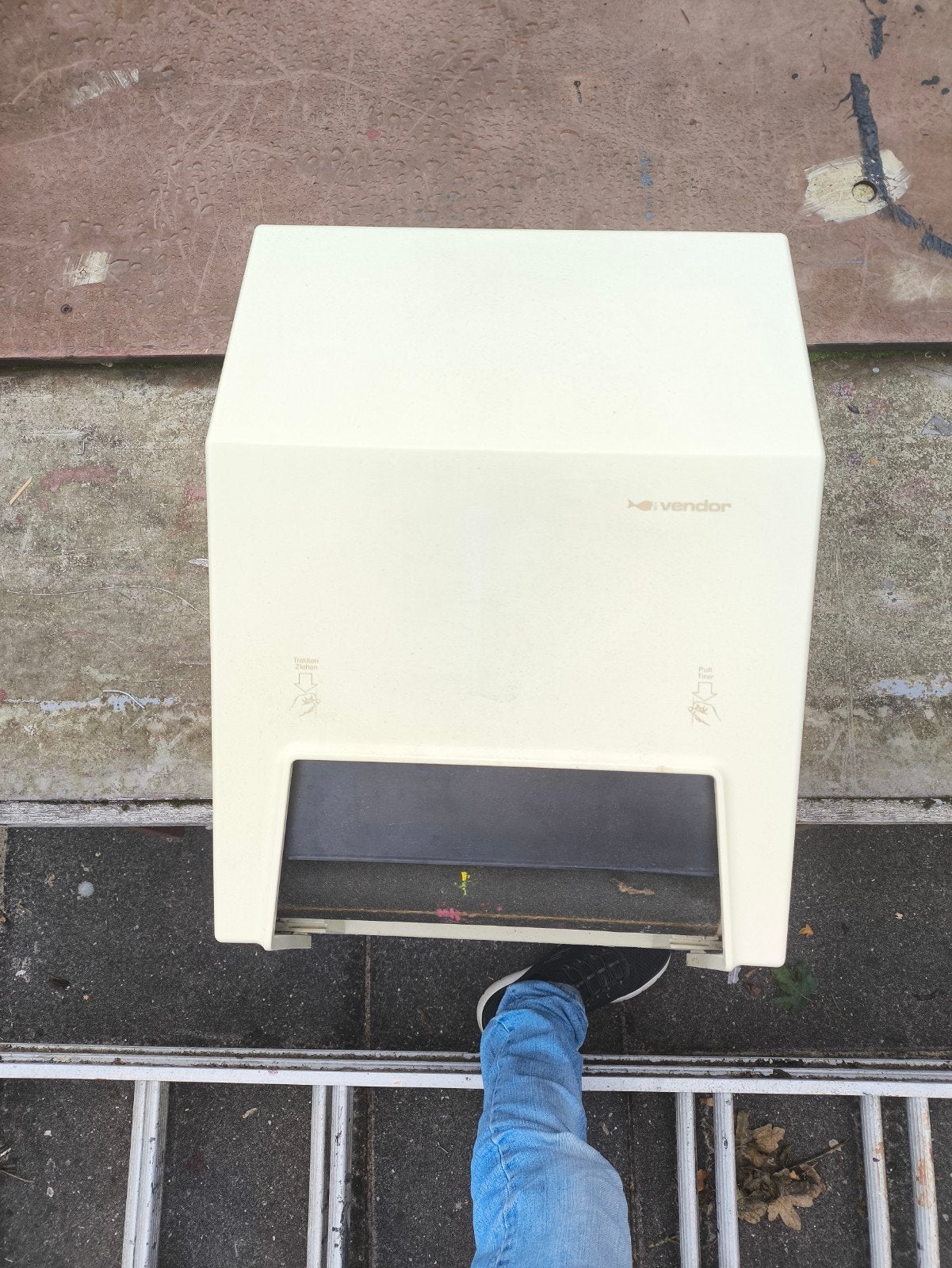 2 stuks Handdoekautomaat - Vendor, Ophalen of Verzenden