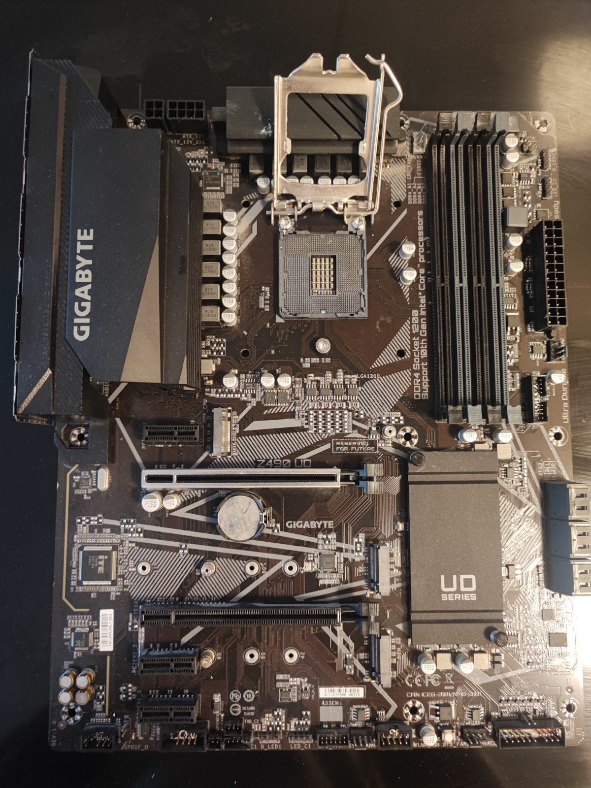 Gigabyte B560 HD3 – Defect / Voor reparatie, Computers en Software, DDR4, Ophalen of Verzenden, ATX, Niet werkend