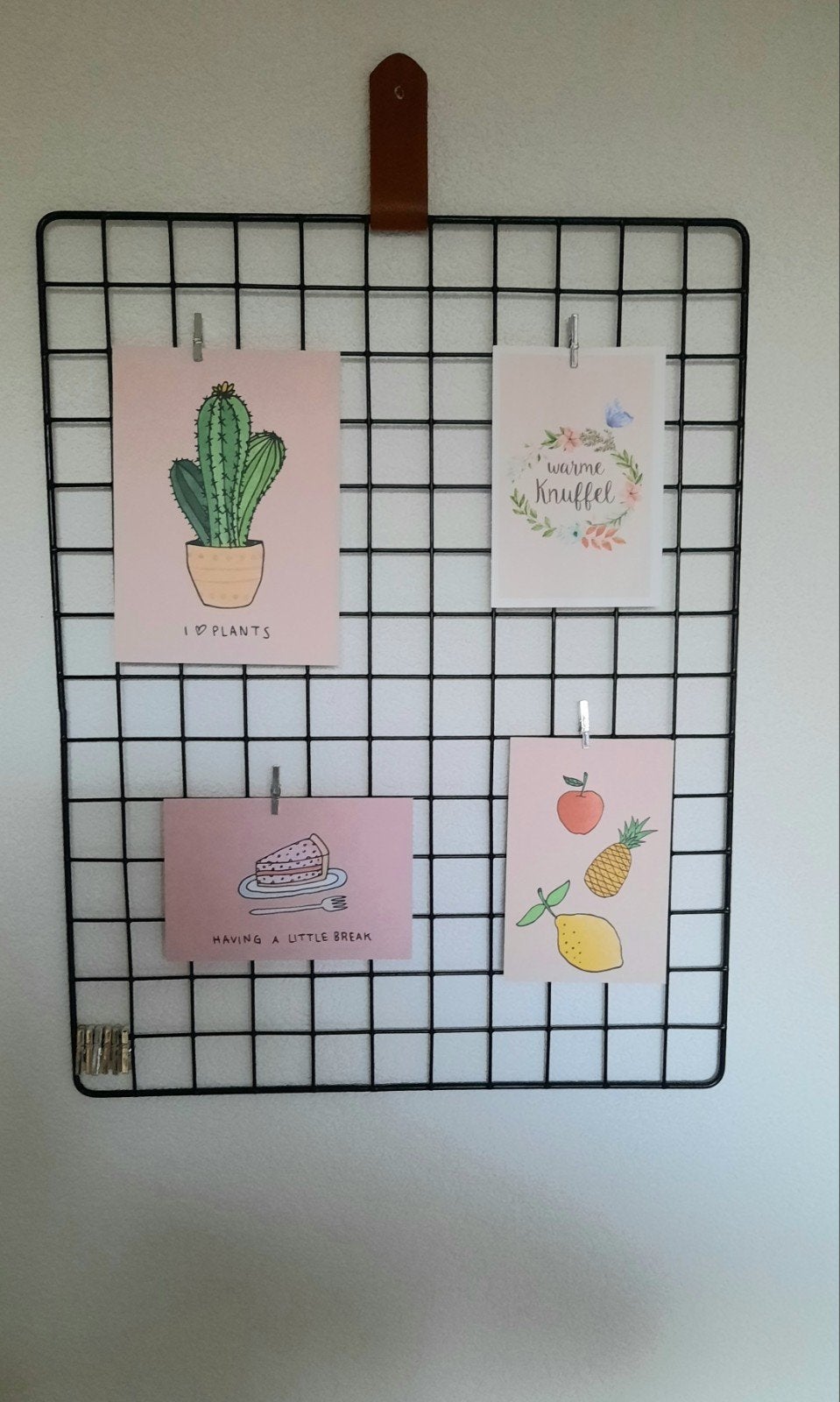 memobord met kaarten en knijpertjes, Ophalen