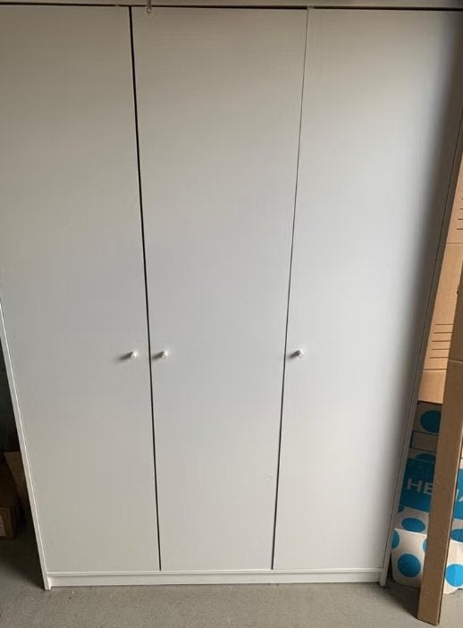 Gratis witte kledingkast, Ophalen, Gebruikt, 100 tot 150 cm, 50 tot 75 cm