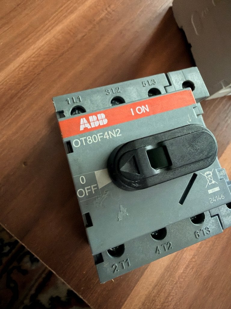 NIEUW Lastschakelaar ABB OT80F4N2, Ophalen of Verzenden, Nieuw, ABB, Schakelaar