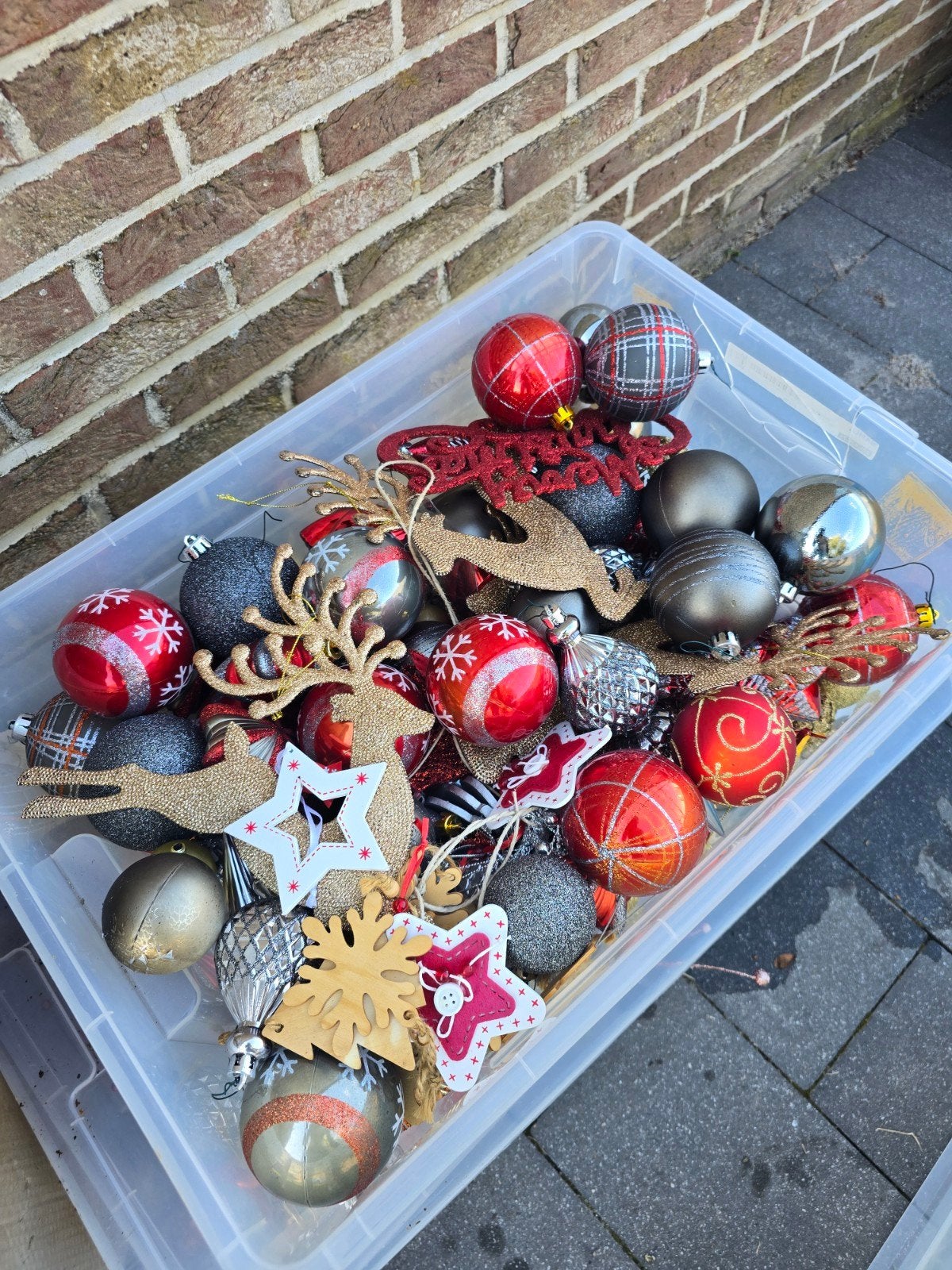 Mooie kerstballen Rood / Grijs diverse motieven, Diversen, Kerst, Ophalen, Zo goed als nieuw