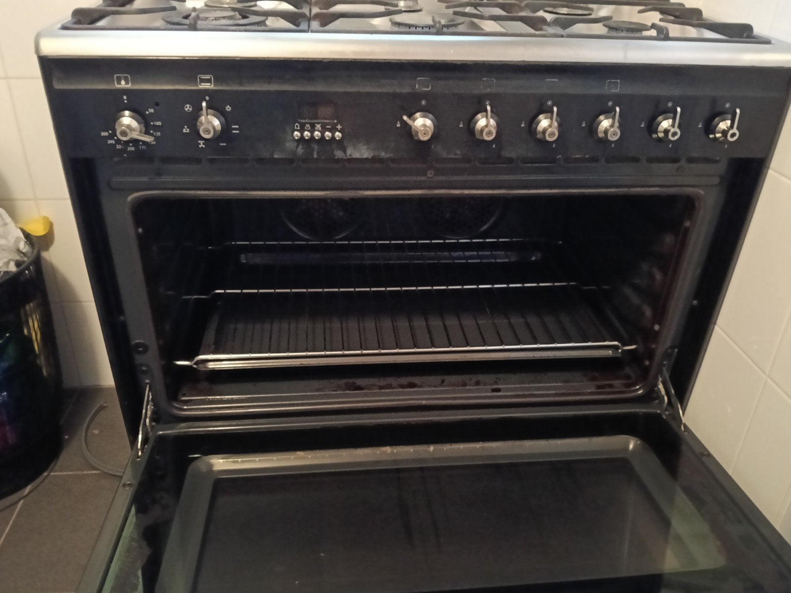 Smeg C9V1X – 90 cm – 6 gasbranders – 109 liter oven
Mooie S, Ophalen, 60 cm of meer, Gas, Vrijstaand