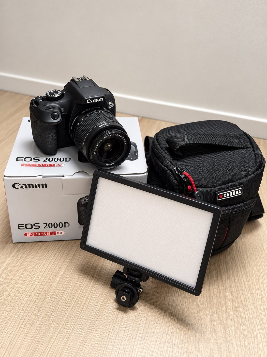 Canon EOS 2000D + accessoires