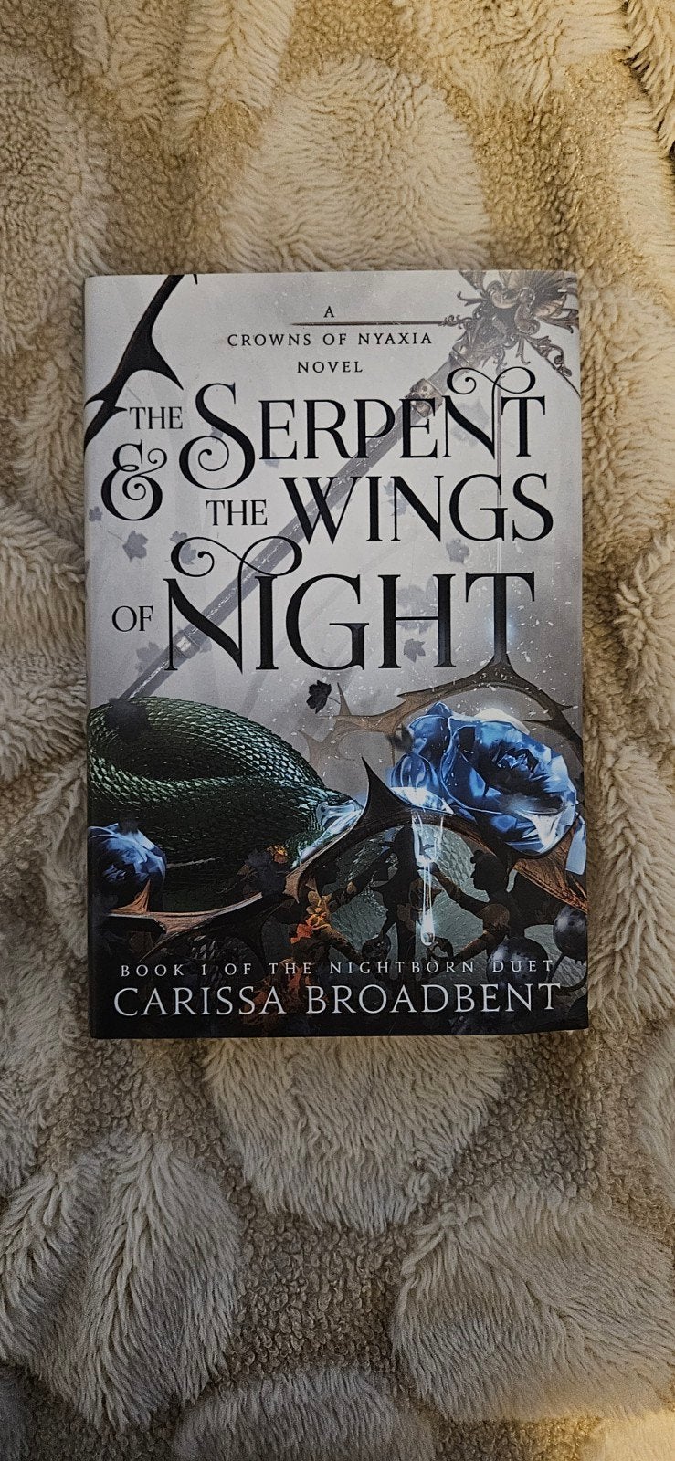 The Serpent and the Wings of Night - Carissa Broadbent, Ophalen, Gelezen, Carissa Broadbent, Fictie