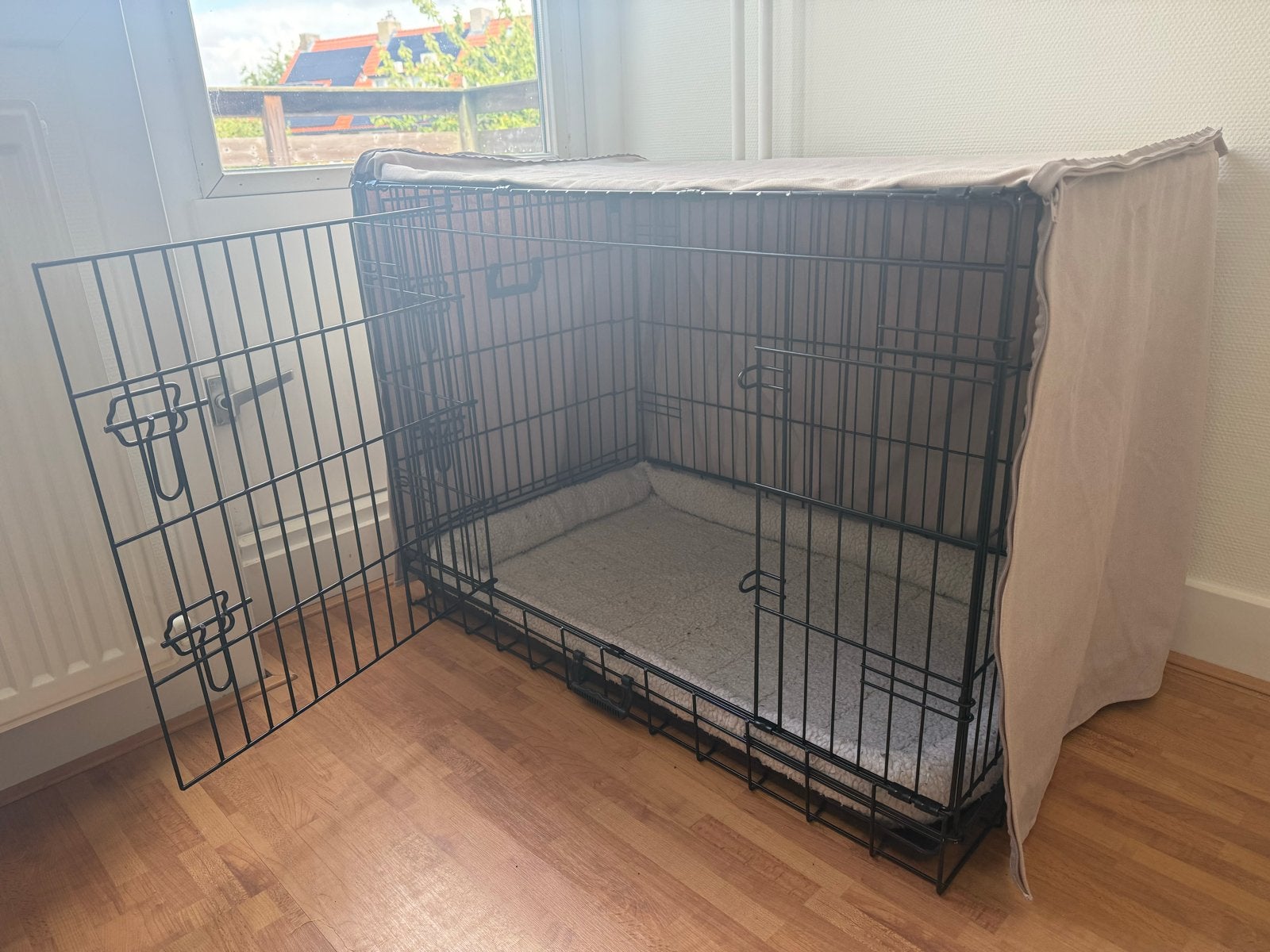 Large dog Crate with cover, Ophalen, Zo goed als nieuw