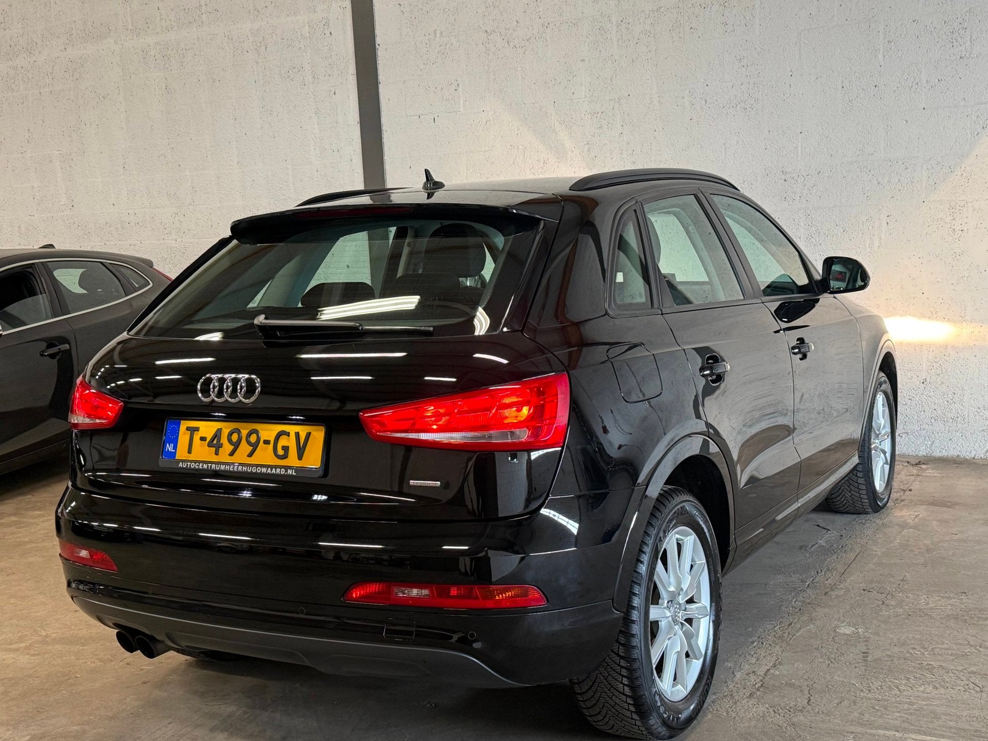 Audi Q3 2.0 TFSI quattro Automaat|Navi|Cruise|Volledig Onder, Auto's, Euro 5, Stof, Gebruikt, Zwart