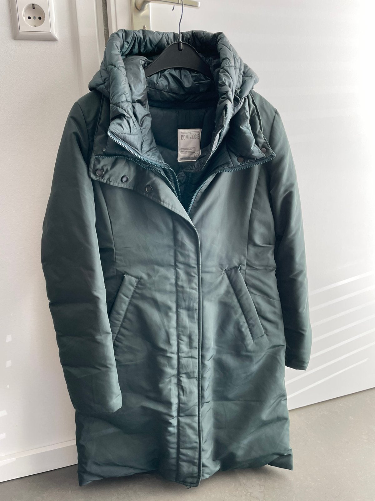 Dons winterjas dames merk Bomboogie mt. 36, Kleding | Dames, Jassen | Winter, Ophalen, Zo goed als nieuw, Maat 36 (S), Groen