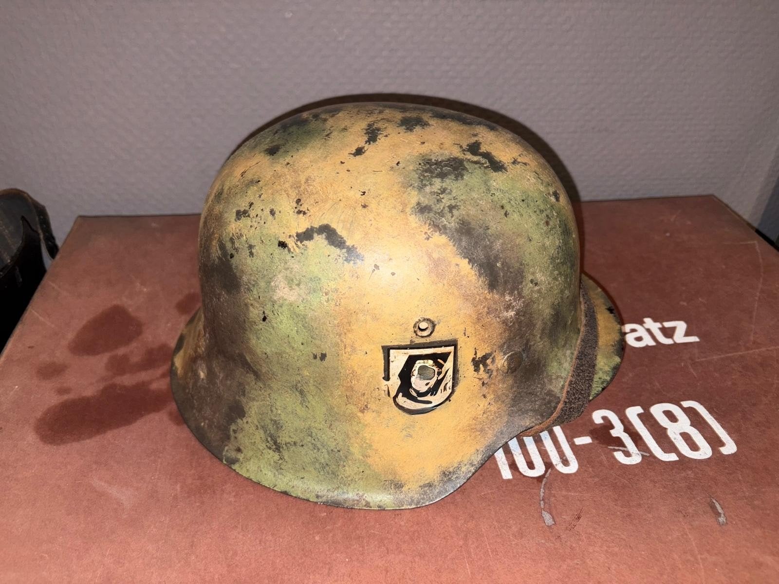 WXX M42 Camo Helm, Ophalen of Verzenden, Landmacht, Duitsland, Helm of Baret