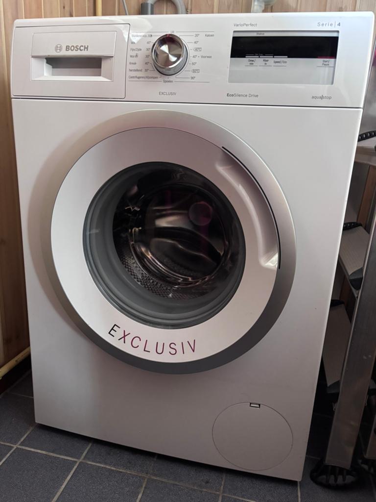 Bosch Serie 4 wasmachine – EcoSilence Drive – werkt goed, Witgoed en Apparatuur, 6 tot 8 kg, Ophalen, 1200 tot 1600 toeren, 85 tot 90 cm
