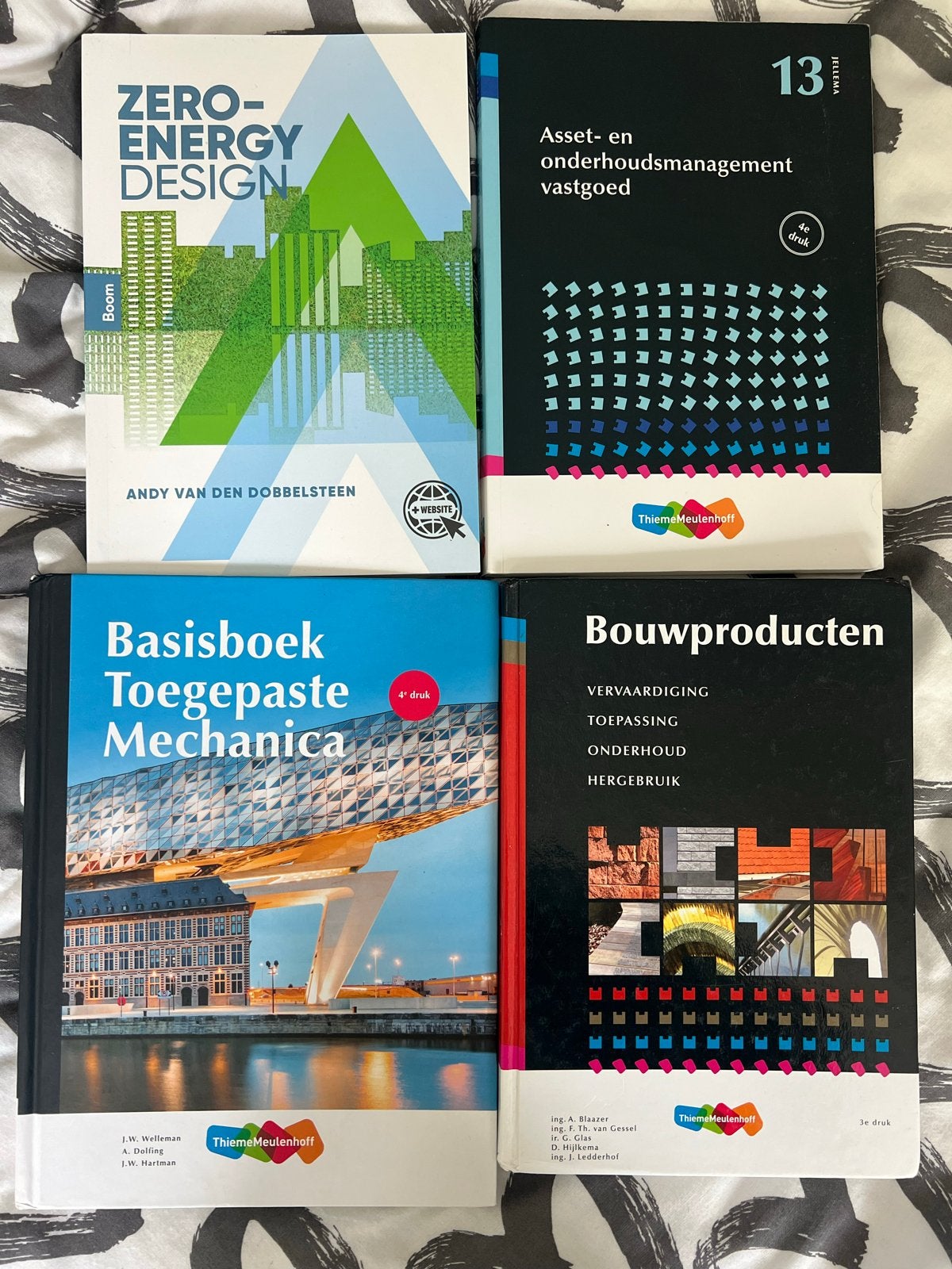 Bouwkunde boeken: Zero-Energy Design, Asset- en onderhoud, Boeken, Studieboeken en Cursussen, Ophalen of Verzenden, Beta, Zo goed als nieuw