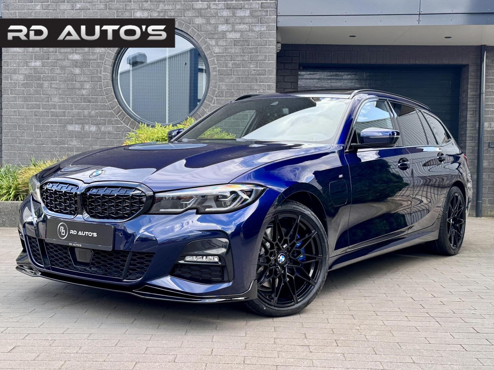 BMW 3-serie Touring 330e High Executive M Sport Pano H/K HUD, Auto's, 1998 cc, Achterwielaandrijving, Gebruikt, 4 cilinders