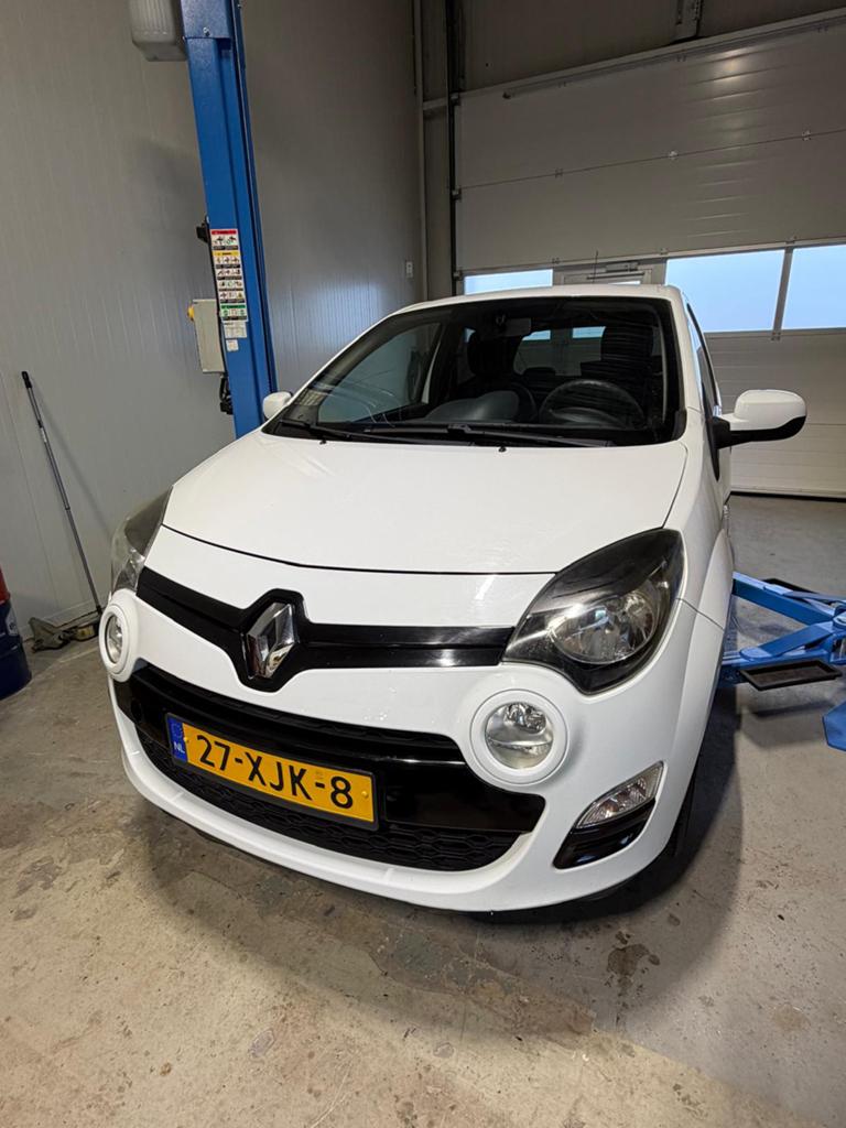 Renault Twingo 1.2 16V 2012 Wit, Auto's, Voorwielaandrijving, 839 kg, 74 pk, 4 cilinders