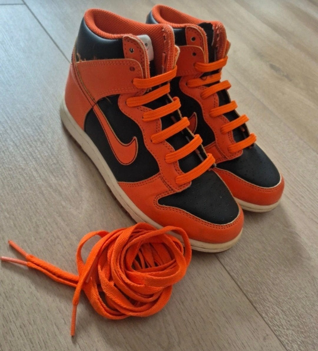 Nike Dunk High sneakers - maat 35 Oranje/Zwart, Kinderen en Baby's, Ophalen of Verzenden, Jongen of Meisje