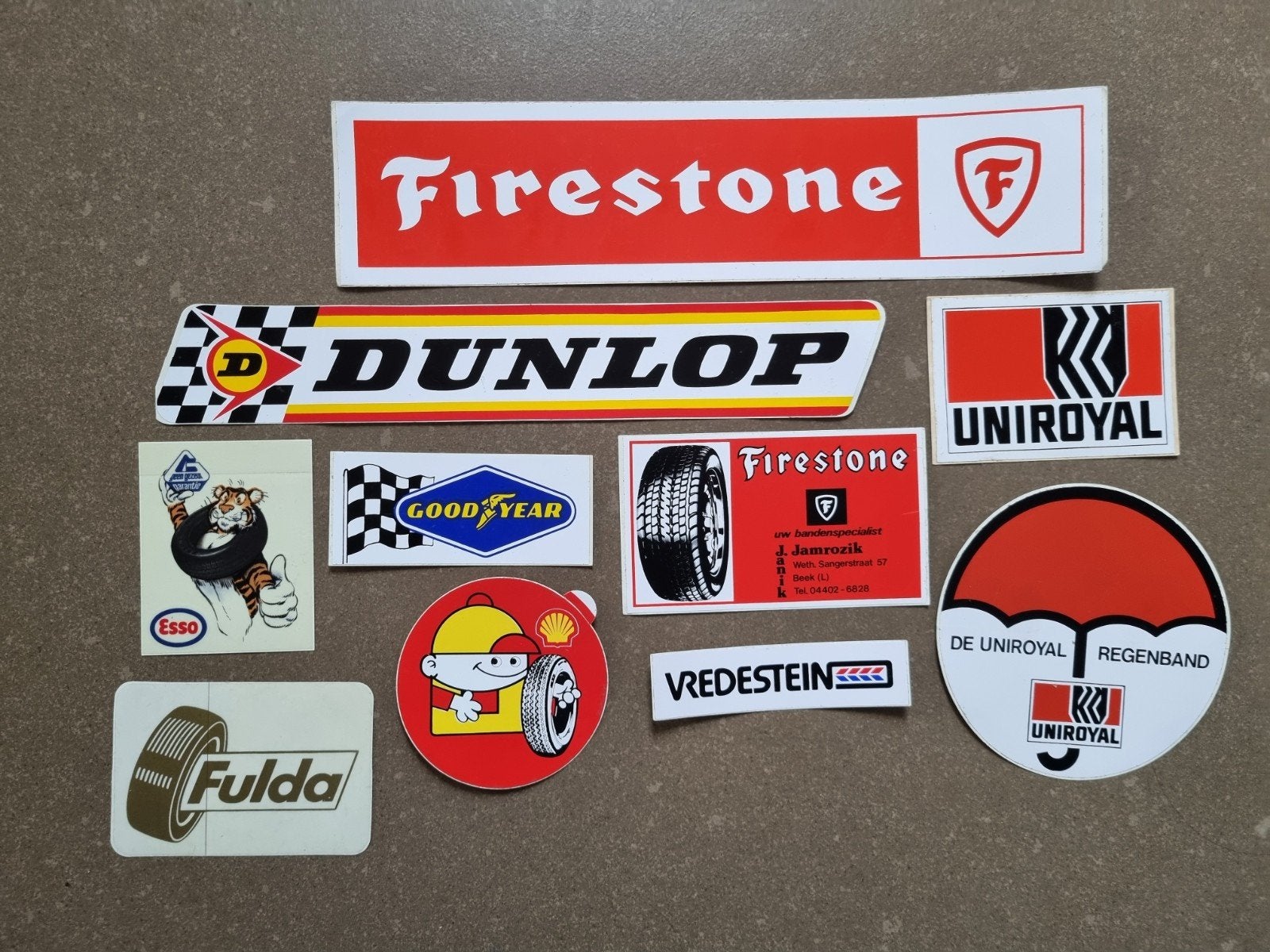 Stickers autobanden, Ophalen of Verzenden, Zo goed als nieuw, Merk