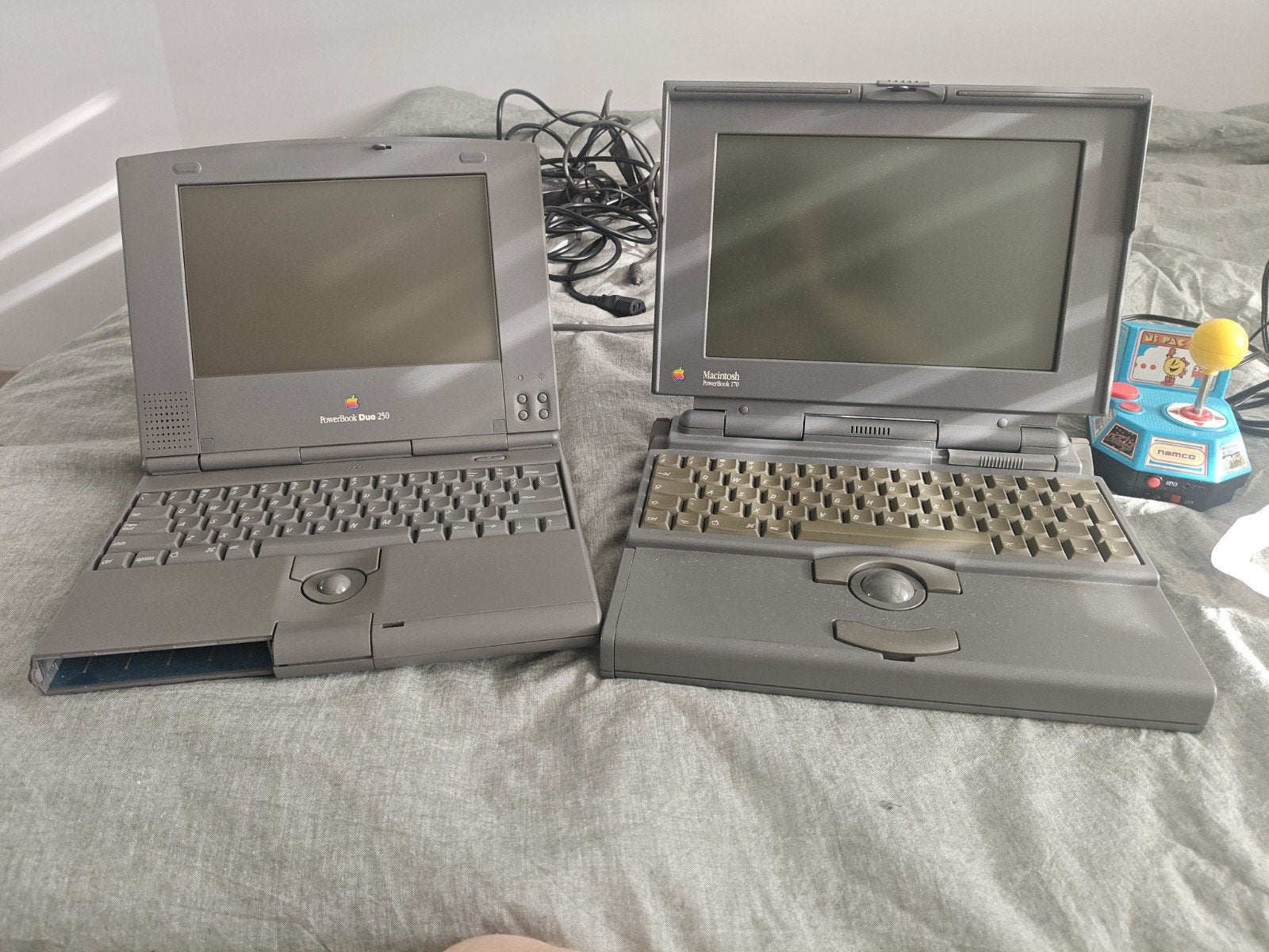 Apple PowerBook Duo 250 + Macintosh PowerBook 170, Computers en Software, Ophalen of Verzenden, Apple Macintosh