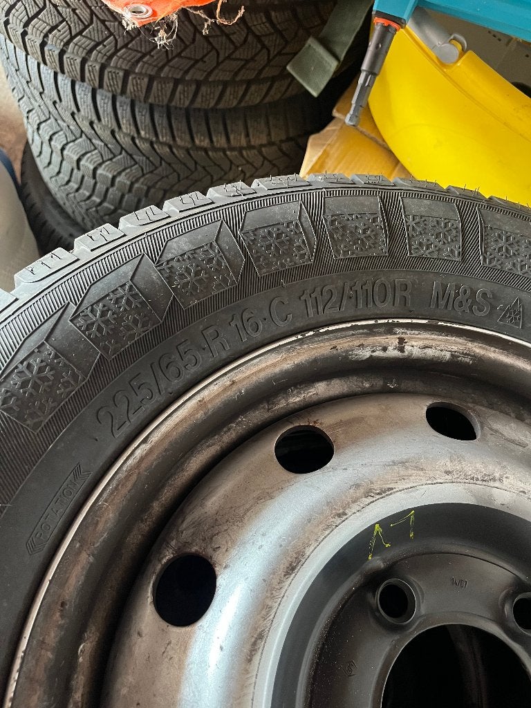Camper Winterbanden met stalen velgen., Ophalen, 16 inch, Banden en Velgen, Winterbanden