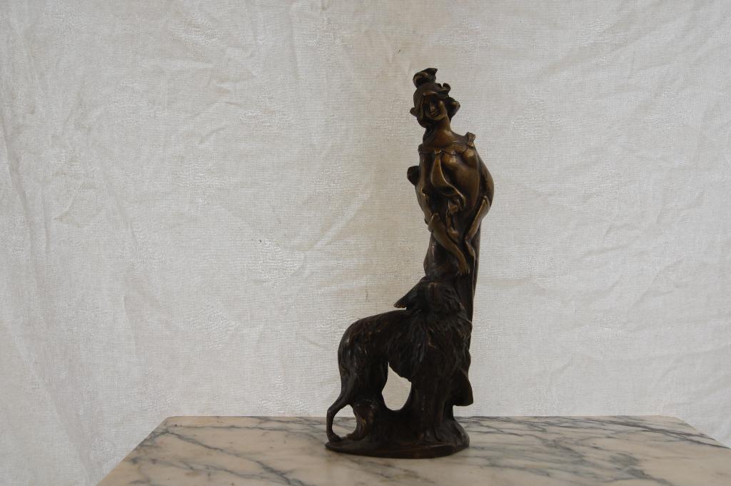 Vrouw met Barzoi (Russische windhond, Ophalen of Verzenden, Brons, Beeld