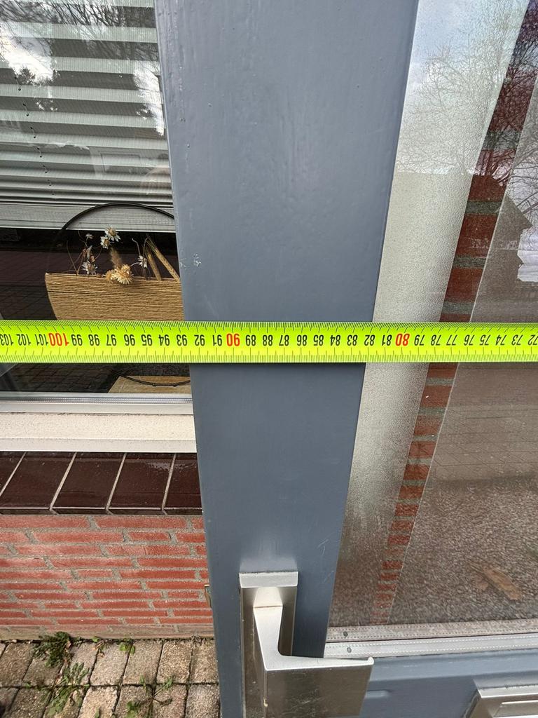 Grijze buitendeur met glas en brievenbus, Ophalen, Gebruikt, 80 tot 100 cm, Buitendeur