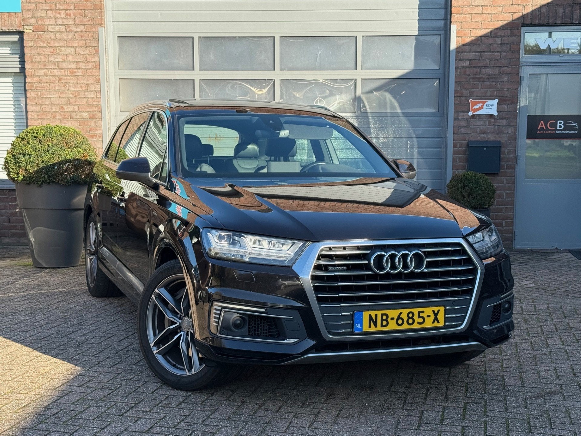 Audi Q7 3.0 TDI Hybride e-tron quattro Sport Panoramadak / T, Auto's, Audi, Automaat, Dealer onderhouden, Gebruikt, 2420 kg