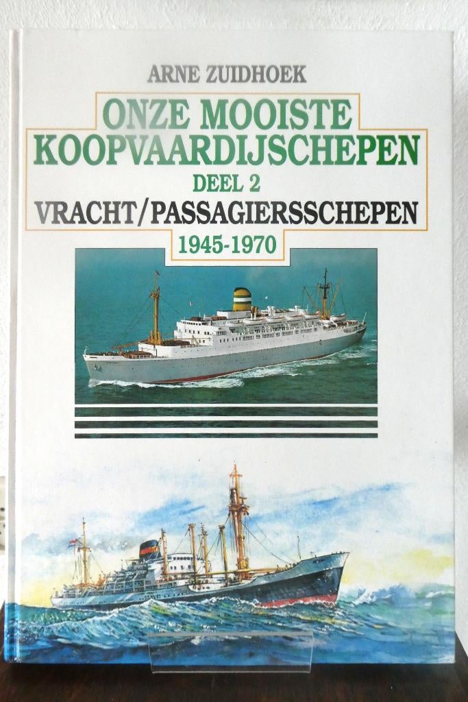 Scheepvaart / Mooiste koopvaardijschepen deel 2 1945-1970, Verzenden, Zo goed als nieuw, Motorboot, Boek of Tijdschrift