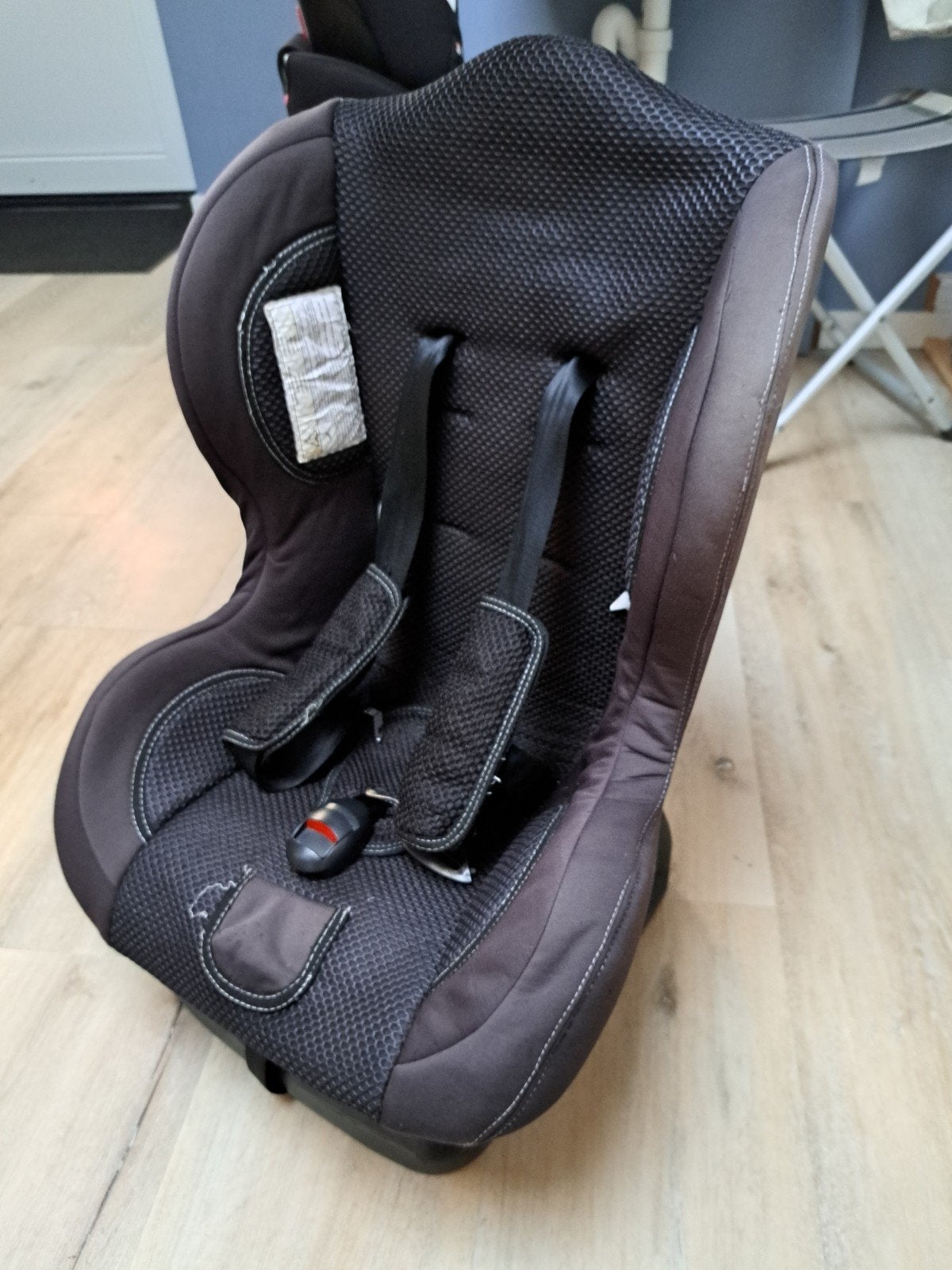 Gebruikt autostoeltje - Zwart, Zijbescherming, 9 t/m 36 kg, Ophalen, Overige merken